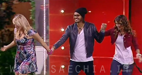 Il Grande Fratello sta decidendo a proposito della bestemmia di Daniel Mkongo preview