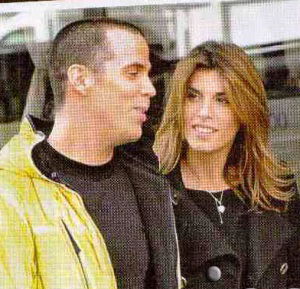 Con Elisabetta Canalis, l’asino fa l’orsacchiotto! preview