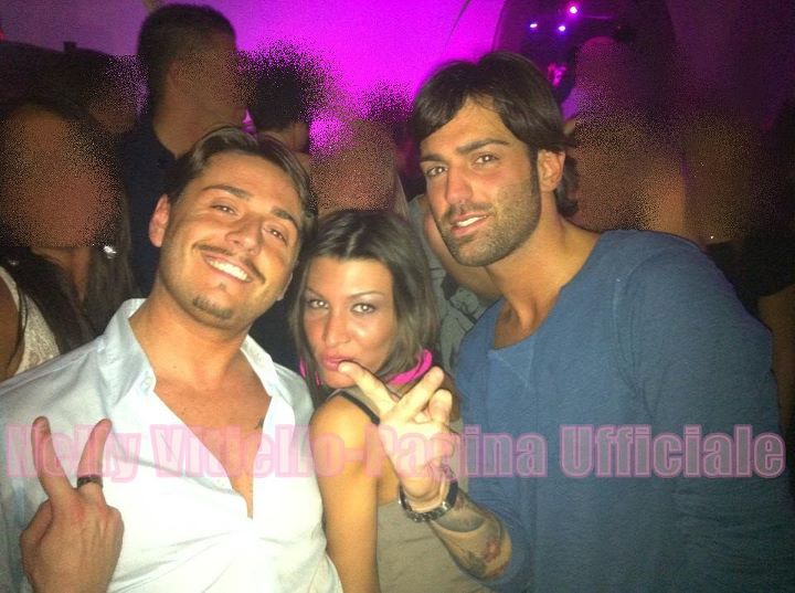 Nelly Vitiello, Valerio Lippolis, Francesco Cusitore, Roberta Festa e Marzia Terry Mango in discoteca: foto preview