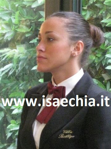 Teresanna Pugliese versione cameriera ad un matrimonio: foto preview