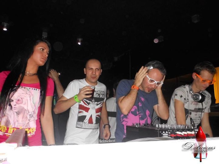 Diletta Pagliano in discoteca: foto preview