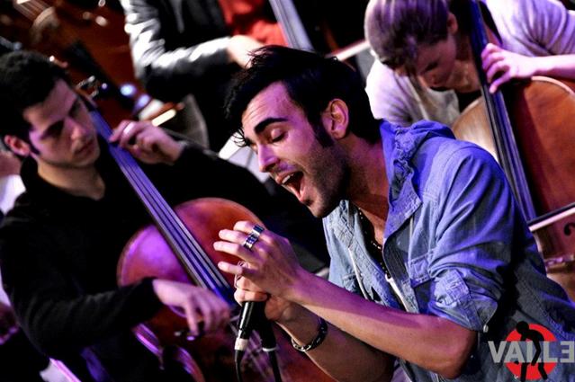 Fattore M: spazio dedicato a Marco Mengoni. La partecipazione alla tre giorni di musica del Teatro Valle Occupato, il CD-tributo a Baroni, le parole di Fossati… preview