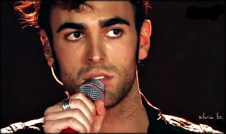 Fattore M: spazio dedicato a Marco Mengoni. L’allestimento del Tour Teatrale e la Data Zero, la candidatura ai TRL Awards 2012. L’intervista a Vanity Fair… preview