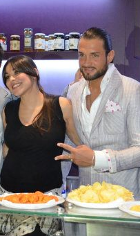 Carmela Gualtieri: le prime foto con il pancione preview