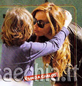 Nina Moric ha recuperato i suoi due uomini: “Ora basta con i naufragi!” article-post