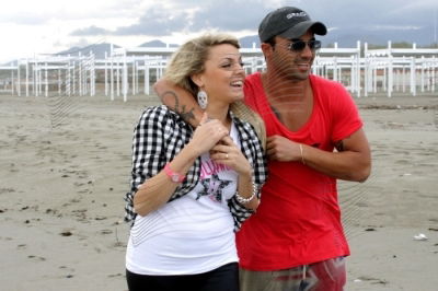 Gaia Bruschini paparazzata a Forte dei Marmi: foto preview