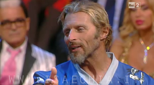 Nicola Savino dixit, Max Bertolani respondit preview