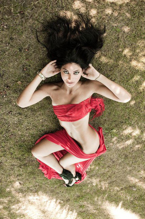 Jasmine Cirone del Trono under: foto preview