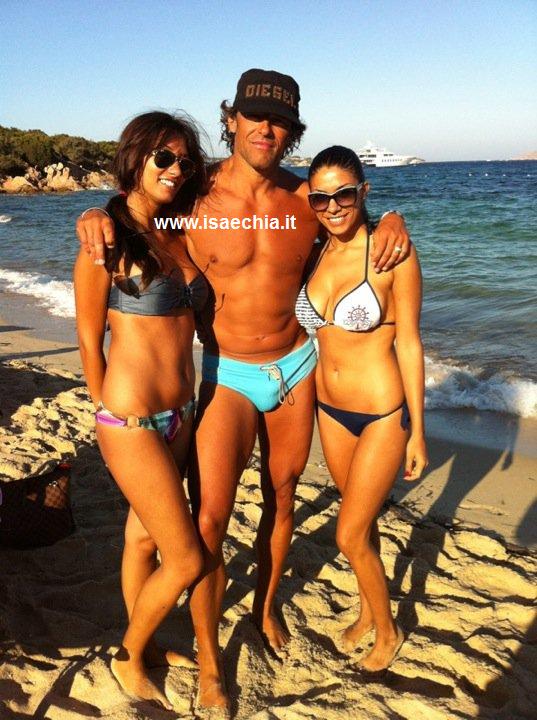 Pamela e Francesca Pierini con Emanuele Salvatori: foto article-post