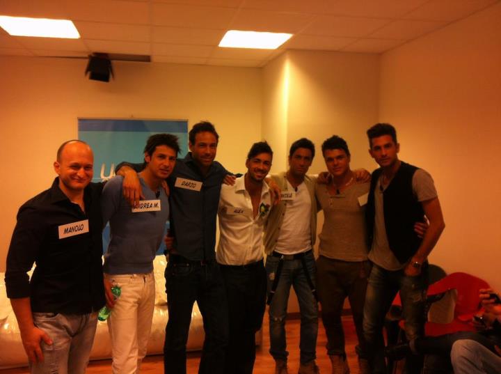 I ragazzi del Trono under nei camerini: foto article-post