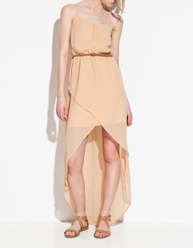 Teresanna Pugliese: il look dell’ex tronista nella sua ultima esterna con Francesco Monte preview