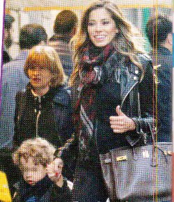 Chi non vorrebbe una mamma come Aida Yespica? article-post