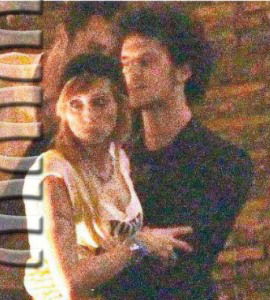 Per Irene Capuano niente più Guerra: la corteggiatrice seduce l’attore Andrea Montovoli article-post