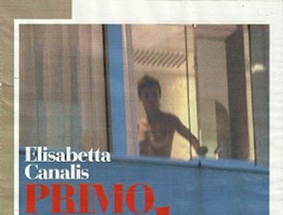 Elisabetta Canalis, primo topless stagionale