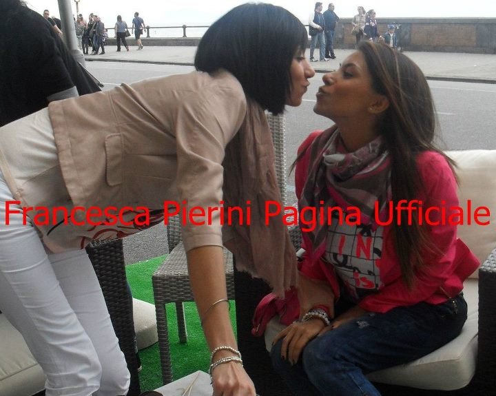 Francesca e Pamela Pierini al secondo raduno con i fans: foto