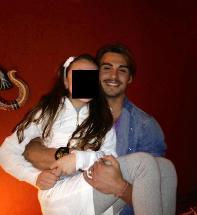 Francesco Monte con il fratellino e la sorellina di Teresanna Pugliese: foto preview