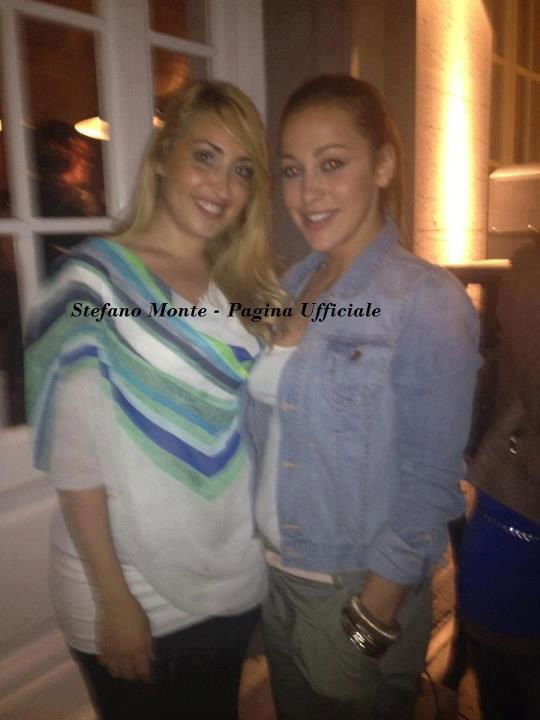 Teresanna Pugliese con una fan: foto preview