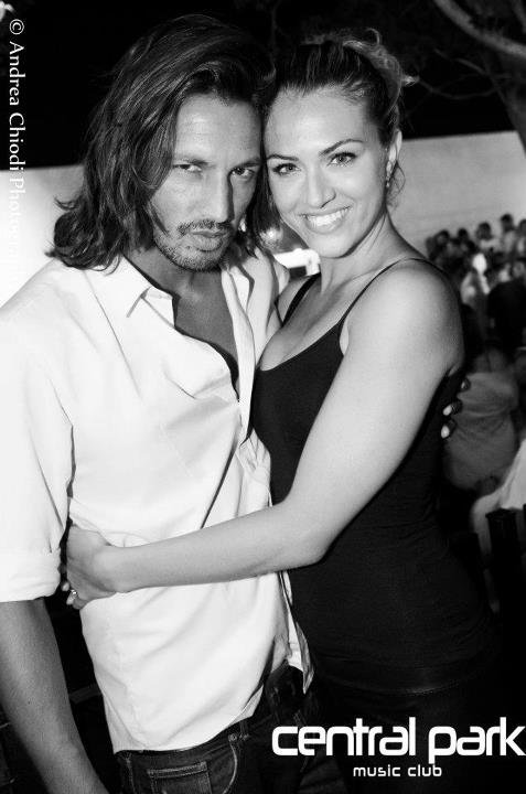 Marcelo Fuentes e Sofia Bruscoli in discoteca: foto
