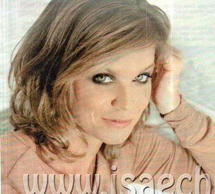 Alessandra Amoroso: “Il successo non mi dà alla testa: quest’estate partirò per gli Stati Uniti e farò… la barista!” preview