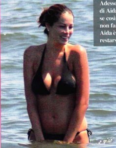 Belén Rodriguez, Aida Yespica e Melissa Satta: calde stelle d’estate di seno