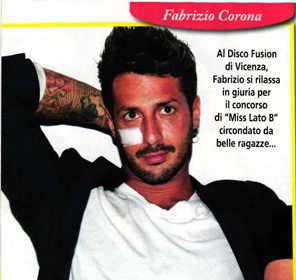 Intanto Fabrizio Corona fa l’esperto di lato B preview