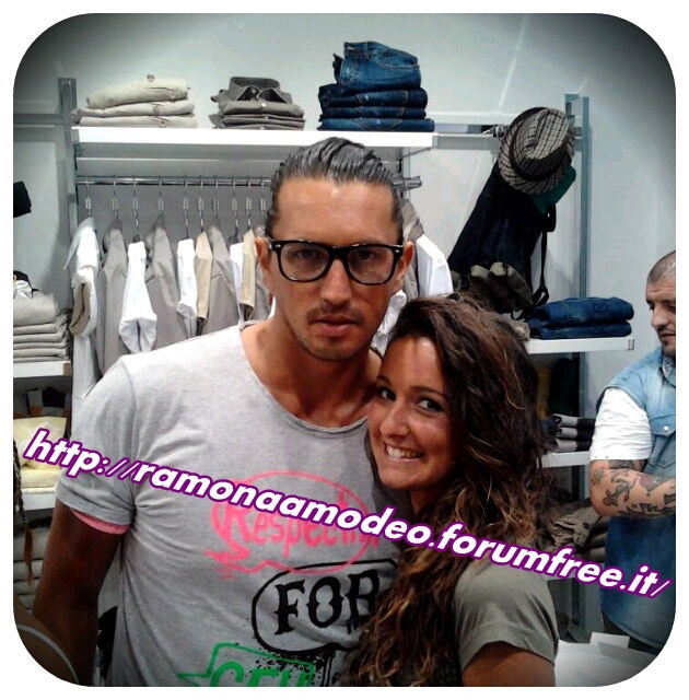 Marcelo Fuentes, Fabrizio Corona ed alcuni ex gieffini all’inaugurazione di un negozio Bonavita: foto preview