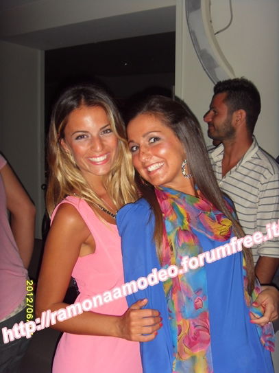 Ramona Amodeo, Pasqualina Sanna e Raffaella Fico ad un compleanno: foto preview
