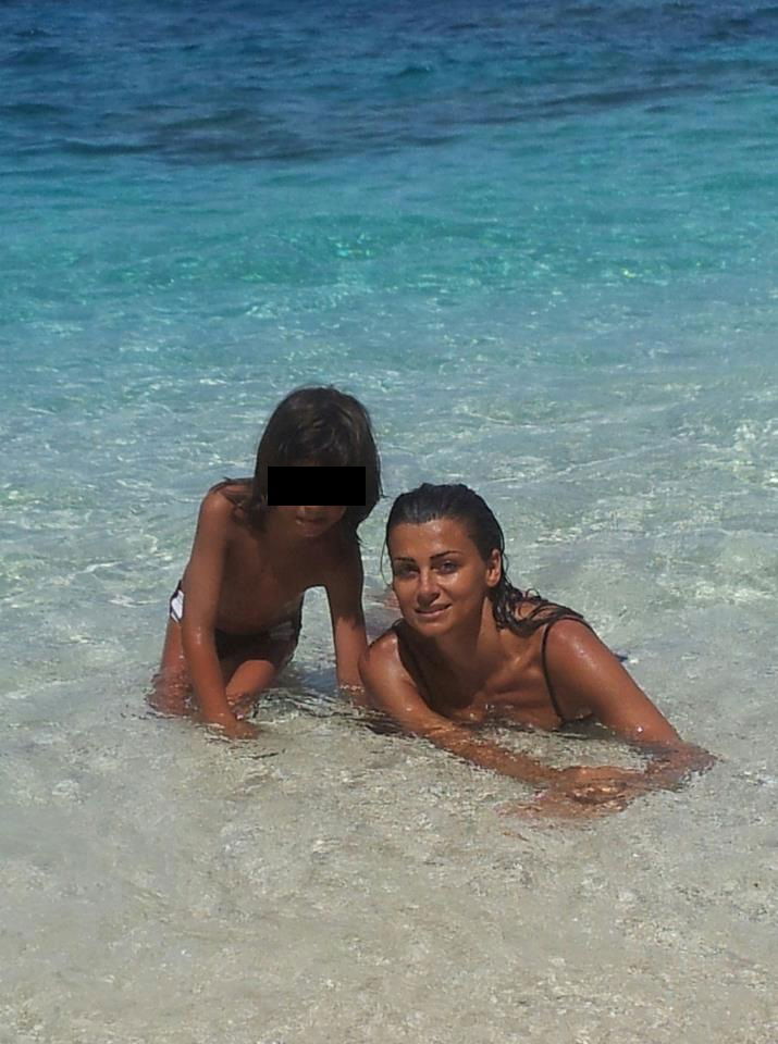 Serena Enardu al mare: foto preview