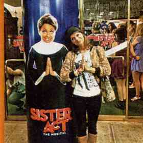 Visto nella rete: Marco Mengoni ruba il cuore ai fan e a un misterioso amico / Alessandra Amoroso a New York / La doppia vita di Alessio Lo Passo preview