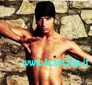 Klajdi Selimi: “Sono il solo albanese derubato da italiani!” article-post