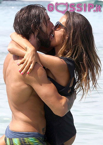 Giorgia Palmas e Vittorio Brumotti: foto article-post