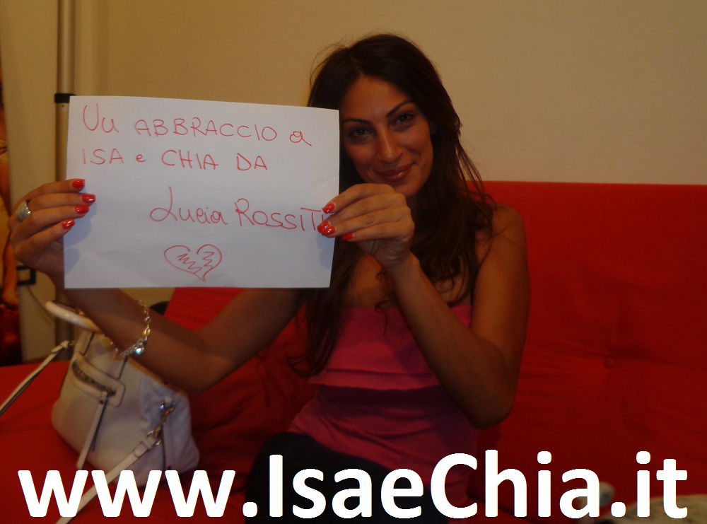 Lucia Rossitto a IsaeChia.it: ‘Stimo molto Maria De Filippi, e sogno di trovare l’amore sul trono!’ article-post
