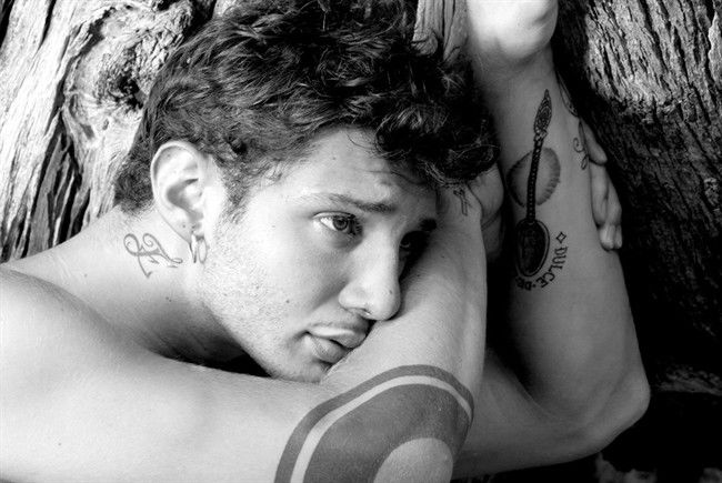 Stefano De Martino a Vanity Fair: “Per Emma Marrone non avevo le stesse attenzioni che ho per Belen Rodriguez. Ora ho capito che l’amore vero fa impazzire” preview