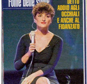 Arisa ha detto addio agli occhiali e anche al fidanzato article-post