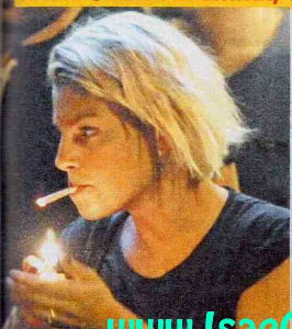 Nelle serate di Emma Marrone, tanto fumo, sushi e Antonino Spadaccino article-post