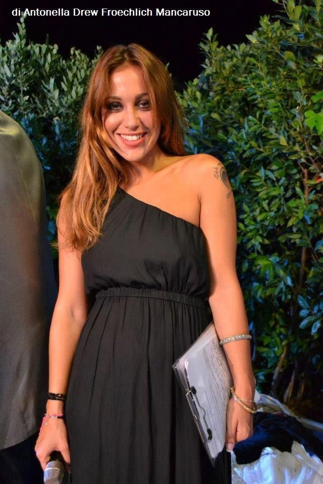 Teresanna Pugliese presentatrice di un evento: foto preview