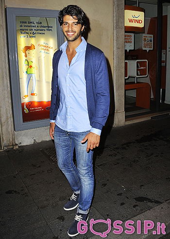 Sfilata di Vip alla Vogue Fashion Night Out di Roma: foto article-post