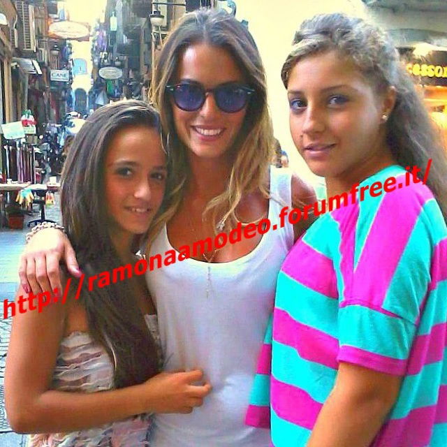 Ramona Amodeo: foto con i fan preview