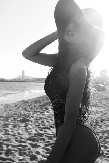 Ana Maria Moya Calzado Ana Maria Moya Calzado