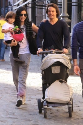 Erminia Castriota, Tommaso Bendoni e la piccola Marialuisa: foto preview