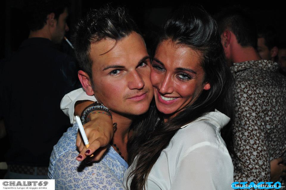 Jessica Cirasola in discoteca con gli amici: foto article-post