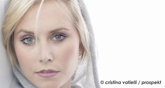 Margot Sikabonyi: foto preview