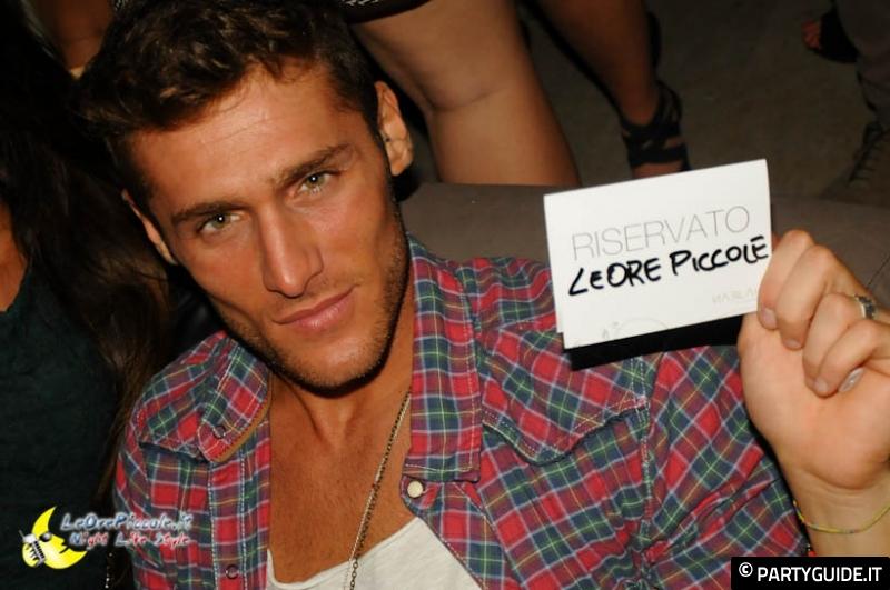 Tommaso Scala in discoteca: foto preview
