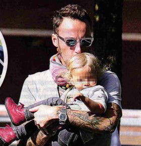 Francesco Facchinetti e Alessia Marcuzzi: L’ultimo bacio / La prima domenica di mammo Francesco article-post