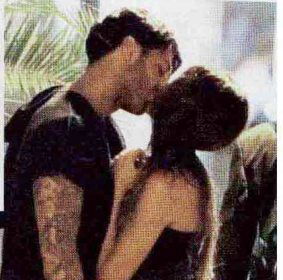 Fabrizio Corona presenta Francesca Fioretti a mammà article-post