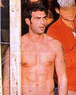 Francesco Arca a torso nudo sul set…E scatta la gelosia! preview