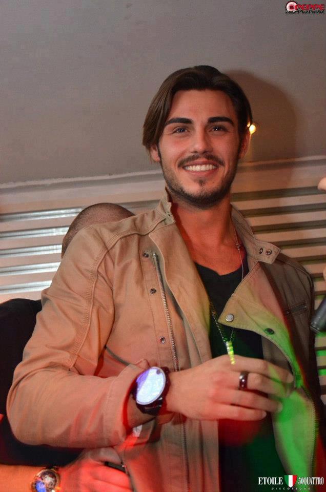 Francesco Monte nella serata di ieri conferma la riappacificazione con Teresanna Pugliese? (foto) preview