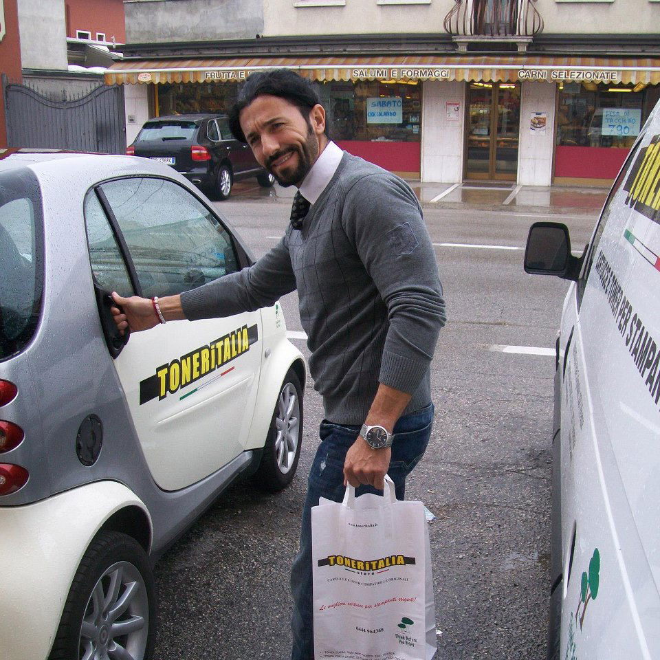 Gianluca Pannullo del Trono over: foto article-post