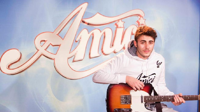 Emanuele Corvaglia è un nuovo allievo della scuola di Amici 12: video preview