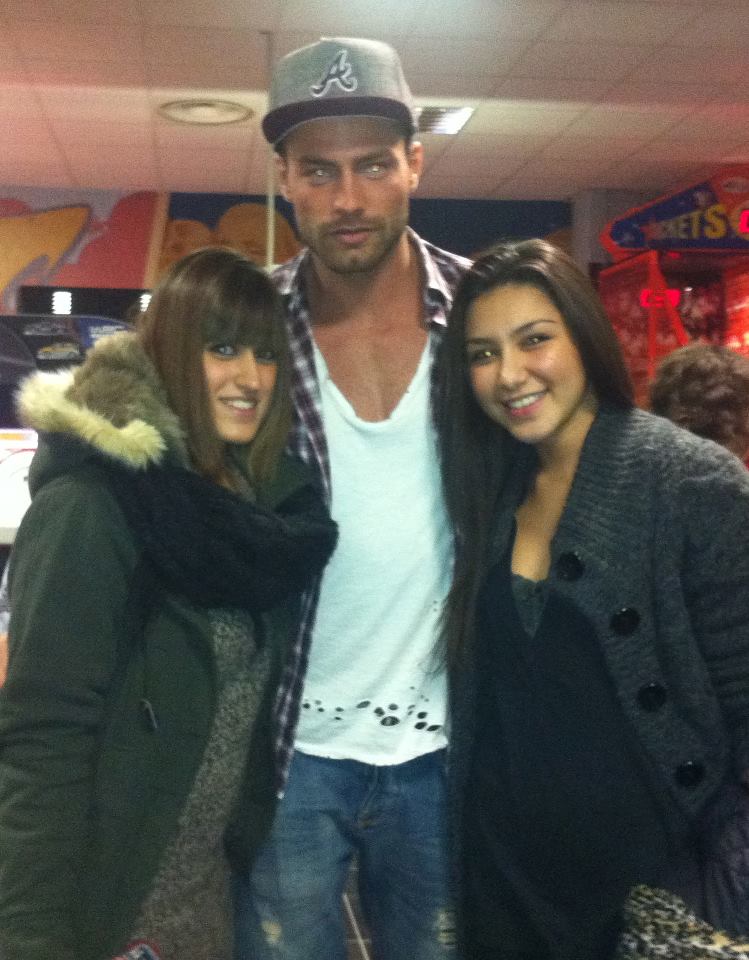 Eugenio Colombo: foto con le fan preview